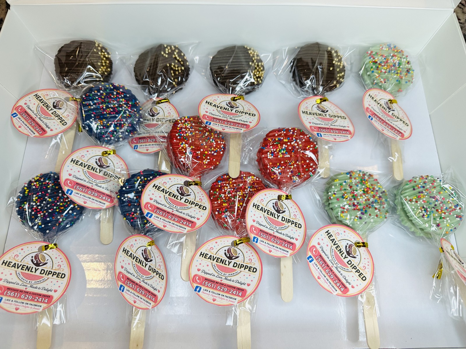 Carter University baby shower themed chocolate covered Oreos
